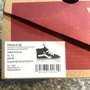Toddler 9c Black and white zip up Vans